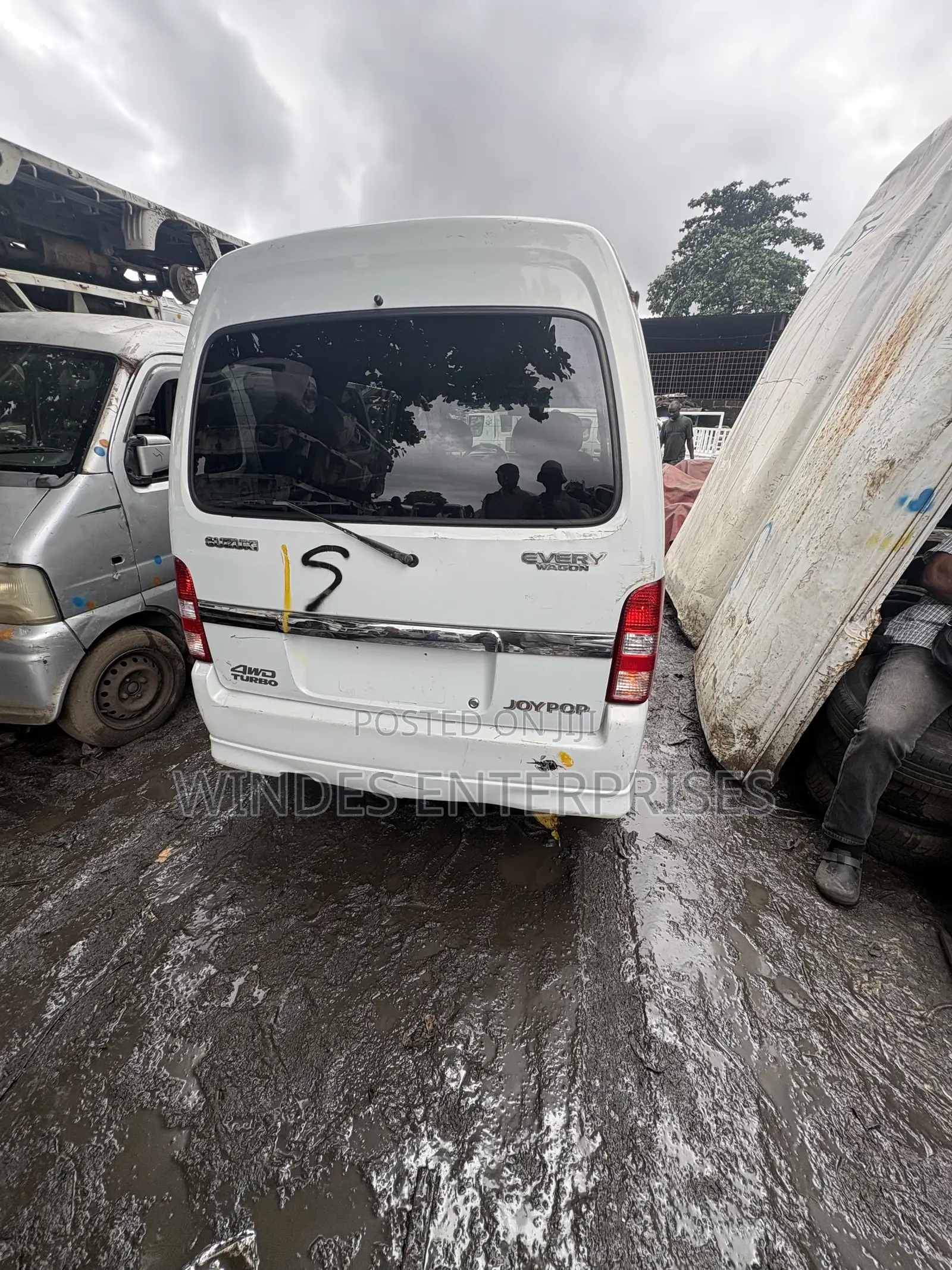 Suzuki Every 2009 White