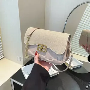 Fashionable Ladies Bag