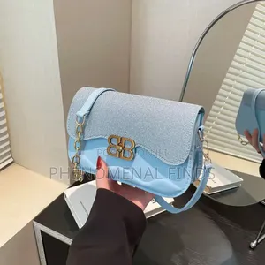 Fashionable Ladies Bag