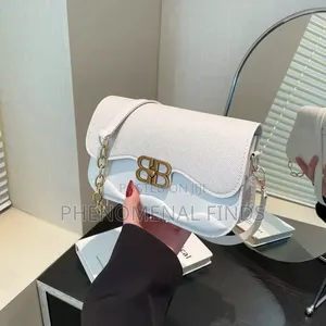 Fashionable Ladies Bag