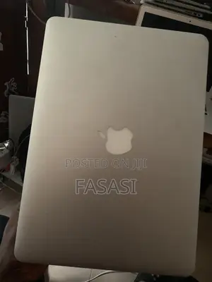 Laptop Apple MacBook Air 2012 4GB Intel Core i5 SSD 256GB