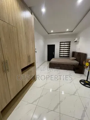 4bdrm Duplex in Jahi Gilmore for rent