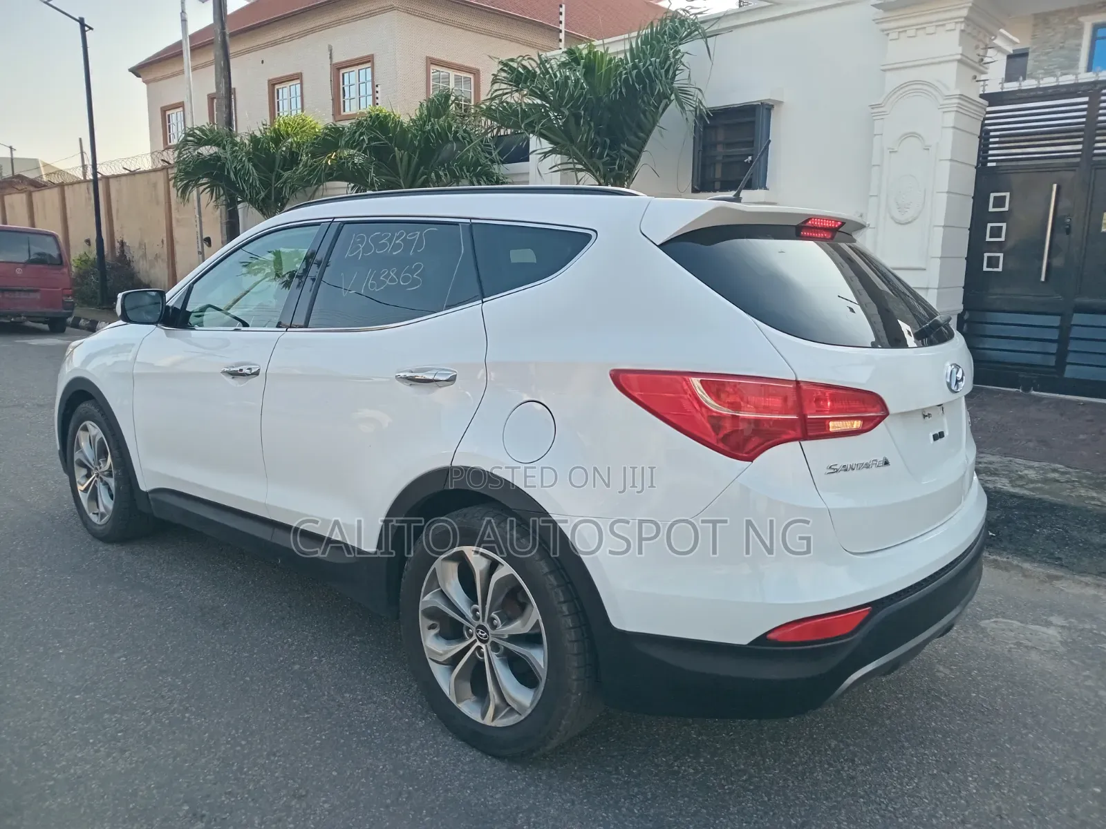 Hyundai Santa Fe 2015 White