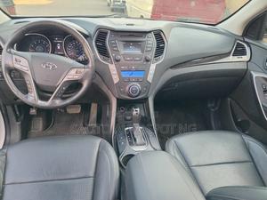 Hyundai Santa Fe 2014 White