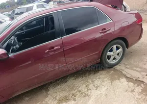 Honda Accord 2004 Red