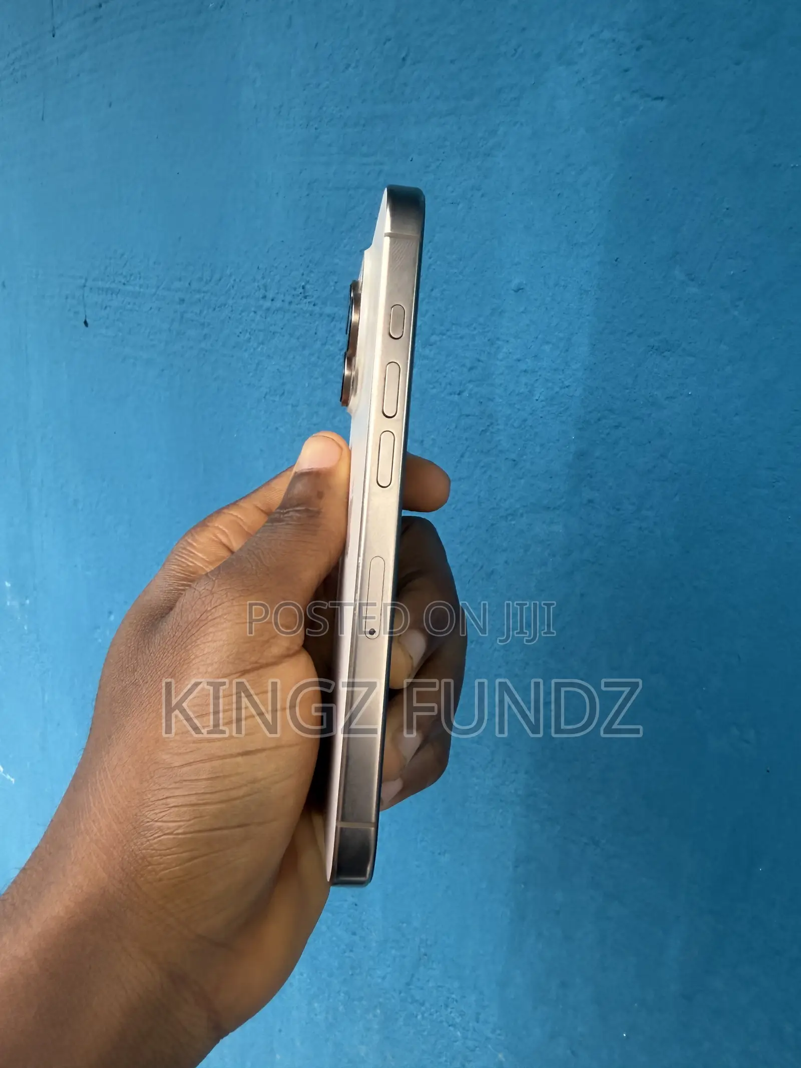 Apple iPhone 16 Pro 128 GB Gold