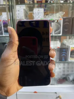 Apple iPhone 11 128 GB Red