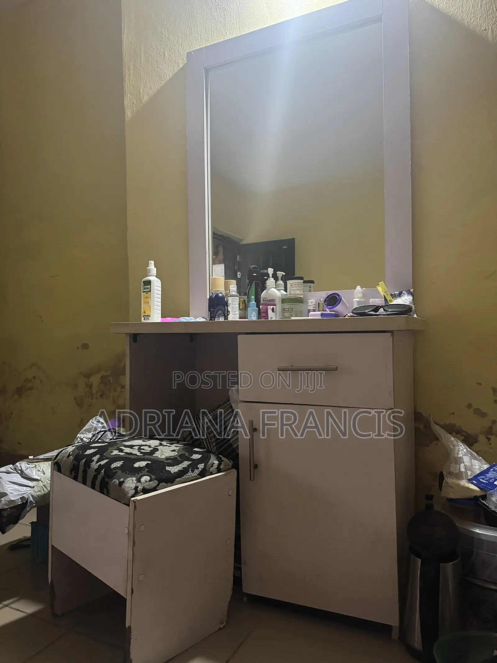 4.5 by 6 Bed Frame and Dressing Table With Mirror