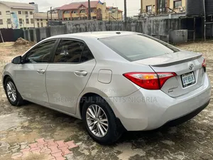 Toyota Corolla 2014 Silver