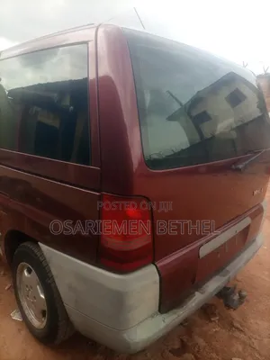 Mercedes-Benz Vito 2006 Red