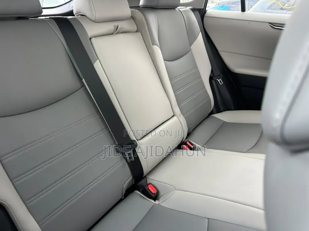 Toyota RAV4 2025 Blue