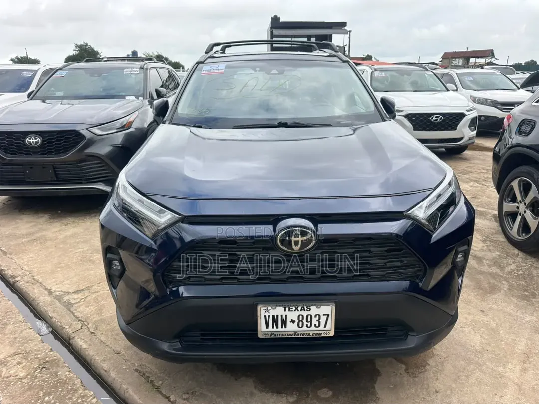 Toyota RAV4 2025 Blue