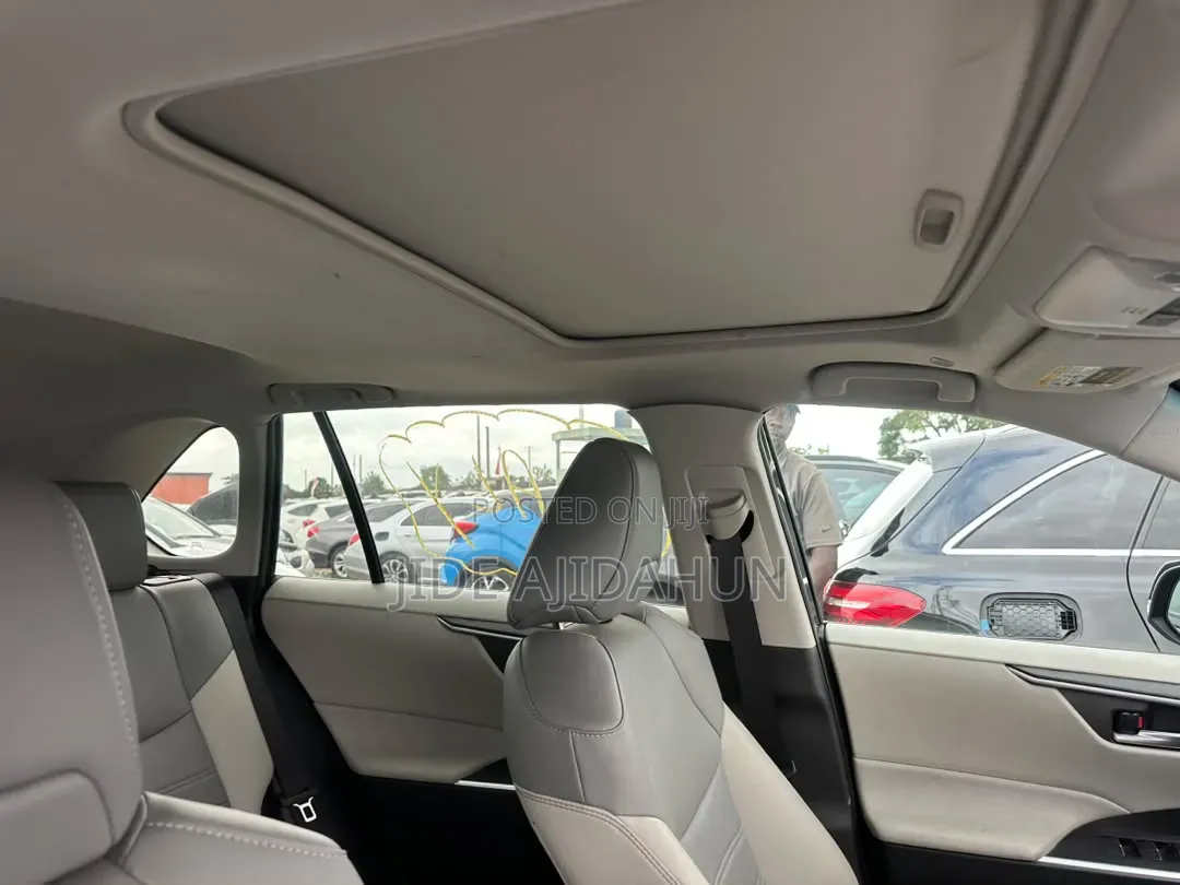 Toyota RAV4 2025 Blue