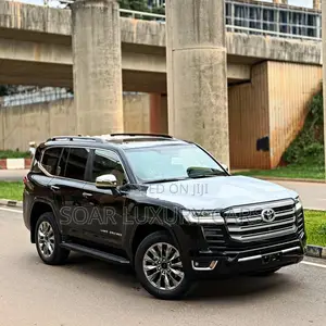 New Toyota Land Cruiser LC300 2025 Black