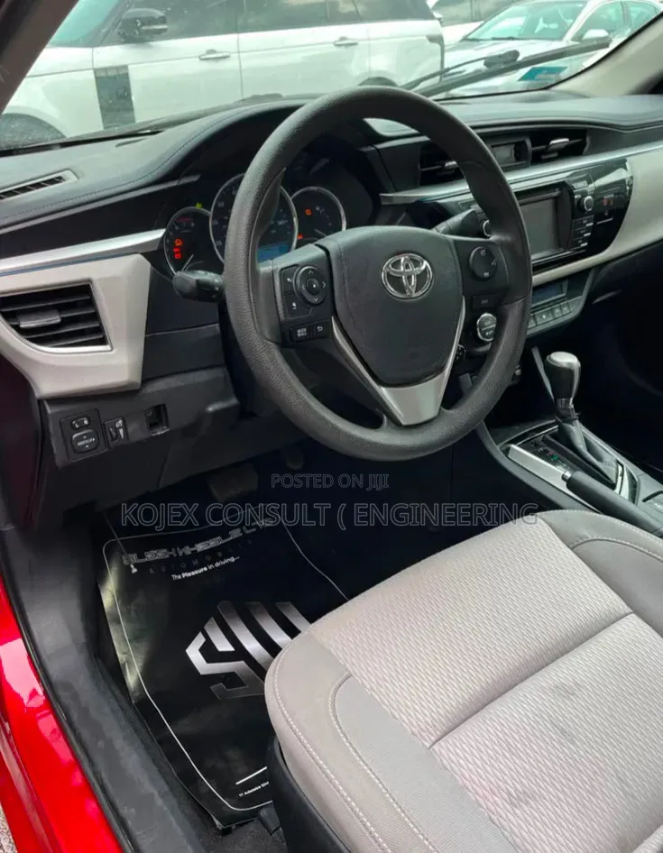 Toyota Corolla 2014 Red