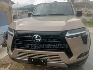 Lexus GX 2025 Gold