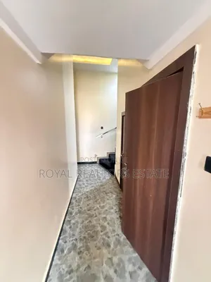 4bdrm Townhouse / Terrace in Jahi for rent