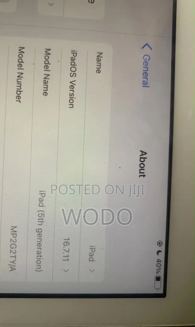 Apple iPad 5 (2022) 32 GB Gray