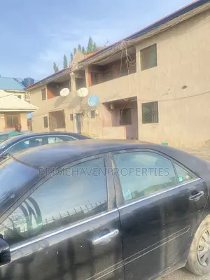 8bdrm Block of Flats in Kubwa for sale