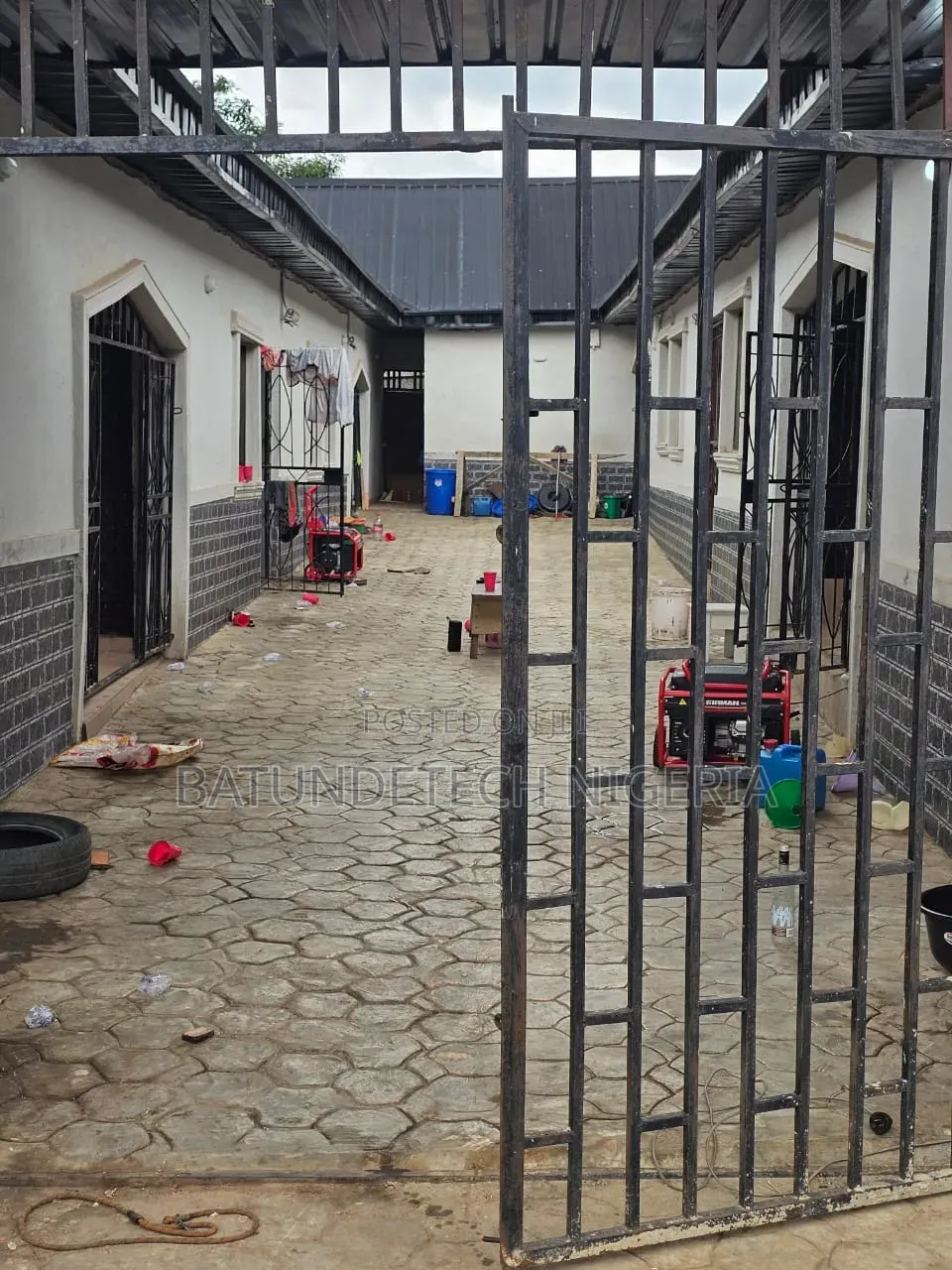 Functioning Hostel 10 Mini Flats