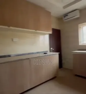 3bdrm Block of Flats in Estate In Mbora for rent