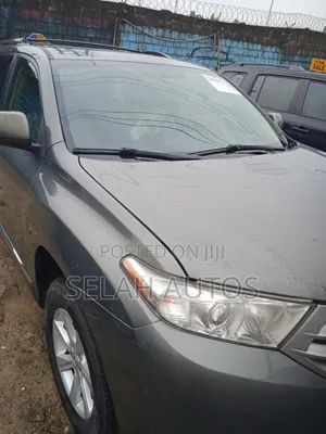 Toyota Highlander 2011 Green