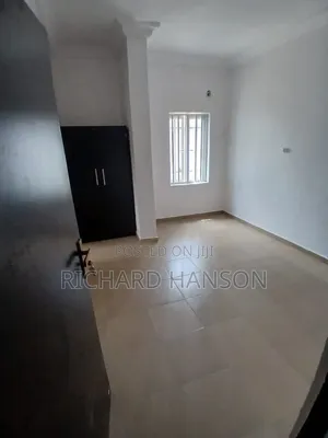 2bdrm Apartment in Safeway Hospital, Sangotedo for rent