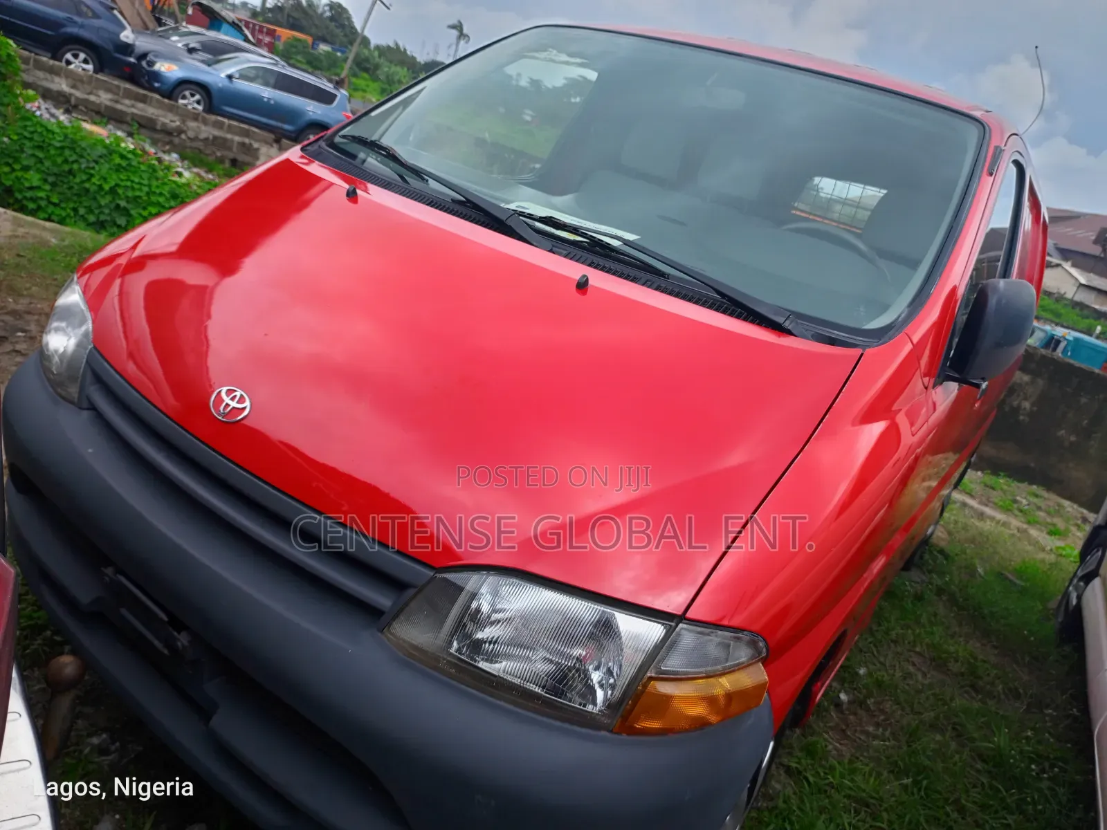 Toyota HiAce 2004 Red