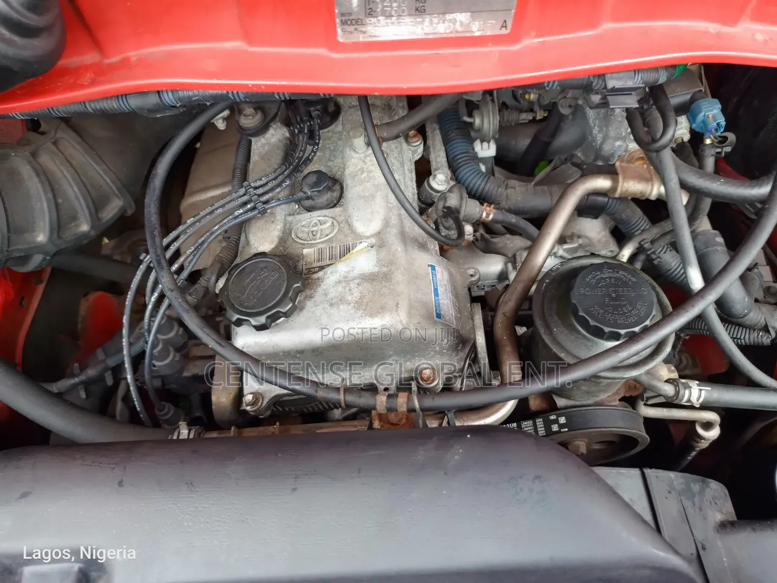 Toyota HiAce 2004 Red