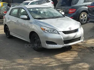 Toyota Matrix 2010 Silver