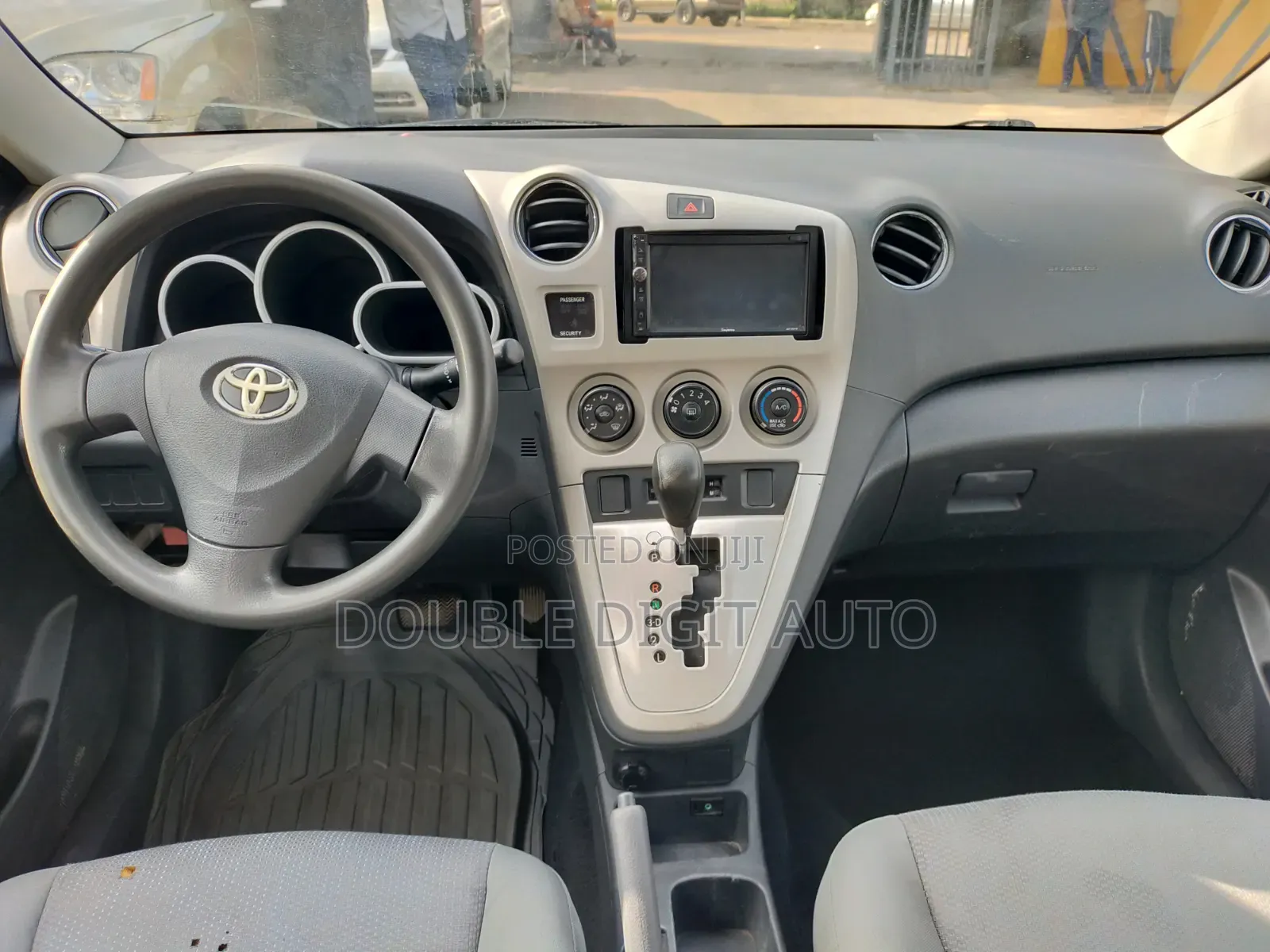 Toyota Matrix 2010 Silver