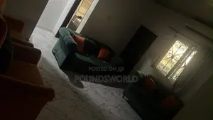 Chair in Good Shape With the Pillows