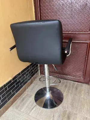 Studio Chair
