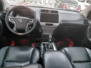 Toyota Land Cruiser Prado 2023 Black