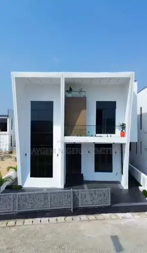 5bdrm Townhouse/Terrace in Chevron for sale