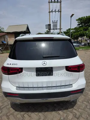 Mercedes-Benz GLB-Class GLB 250 4MATIC 2020 White