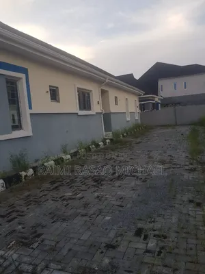 Furnished 3bdrm Bungalow in Peakpark Estate, Awoyaya for rent