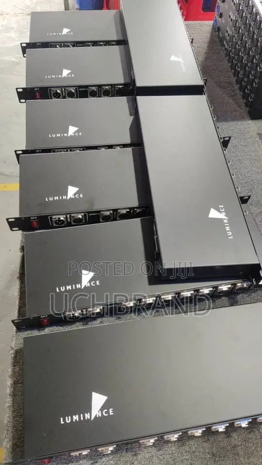 Signal Splitter for DMX Stage Light Controller