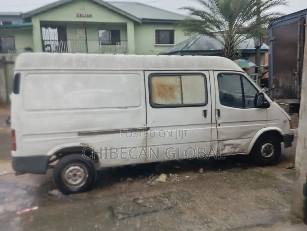 Ford Transit 2000 White