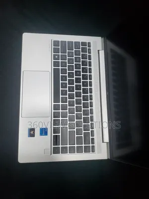 Laptop HP EliteBook 640 G9 16GB Intel Core i5 SSD 256GB
