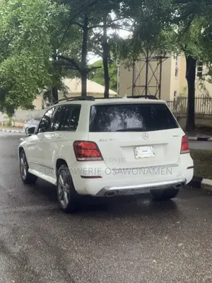 Mercedes-Benz GLK-Class 350 2010 White