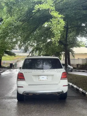 Mercedes-Benz GLK-Class 350 2010 White