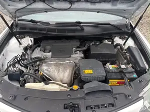 Toyota Camry SE 4dr Sedan (2.5L 4cyl 6A) 2013 White