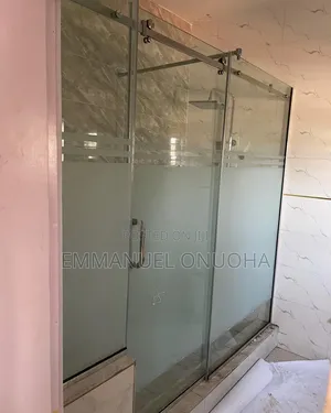 Elegant Glass Shower