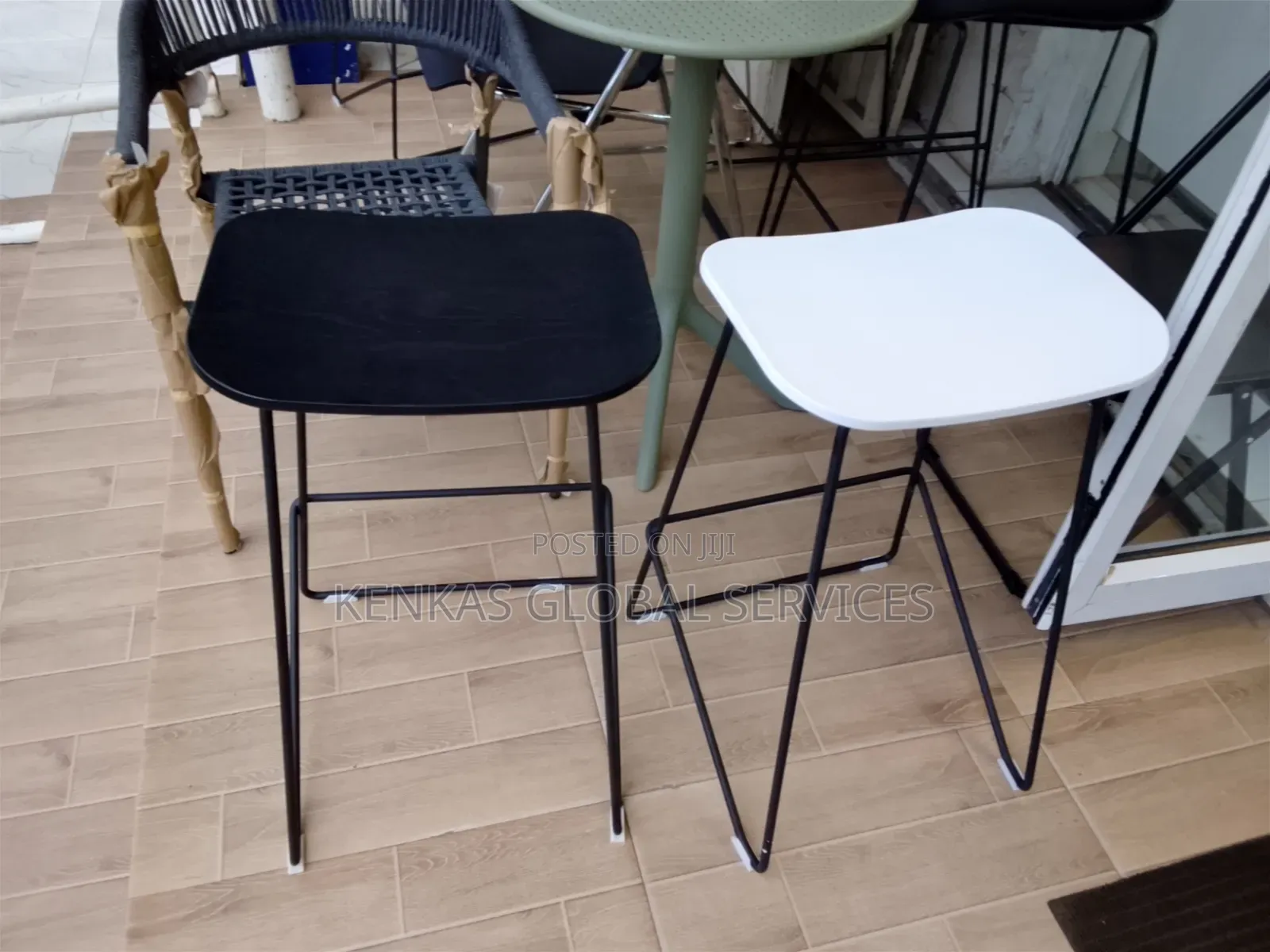 Portable Bar Stools for Kitchen and Bars
