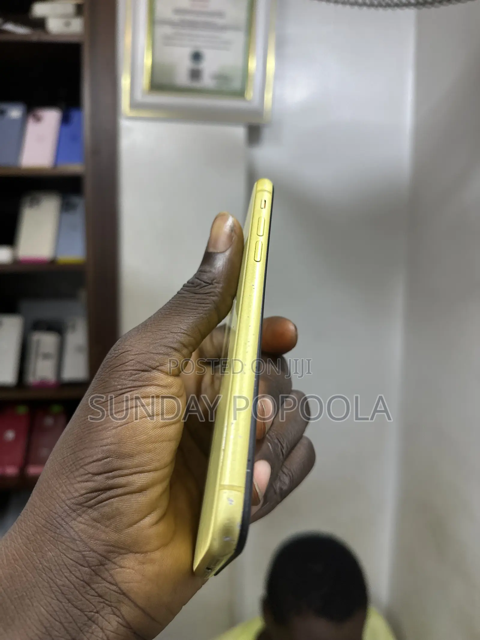 Apple iPhone 11 64 GB Yellow