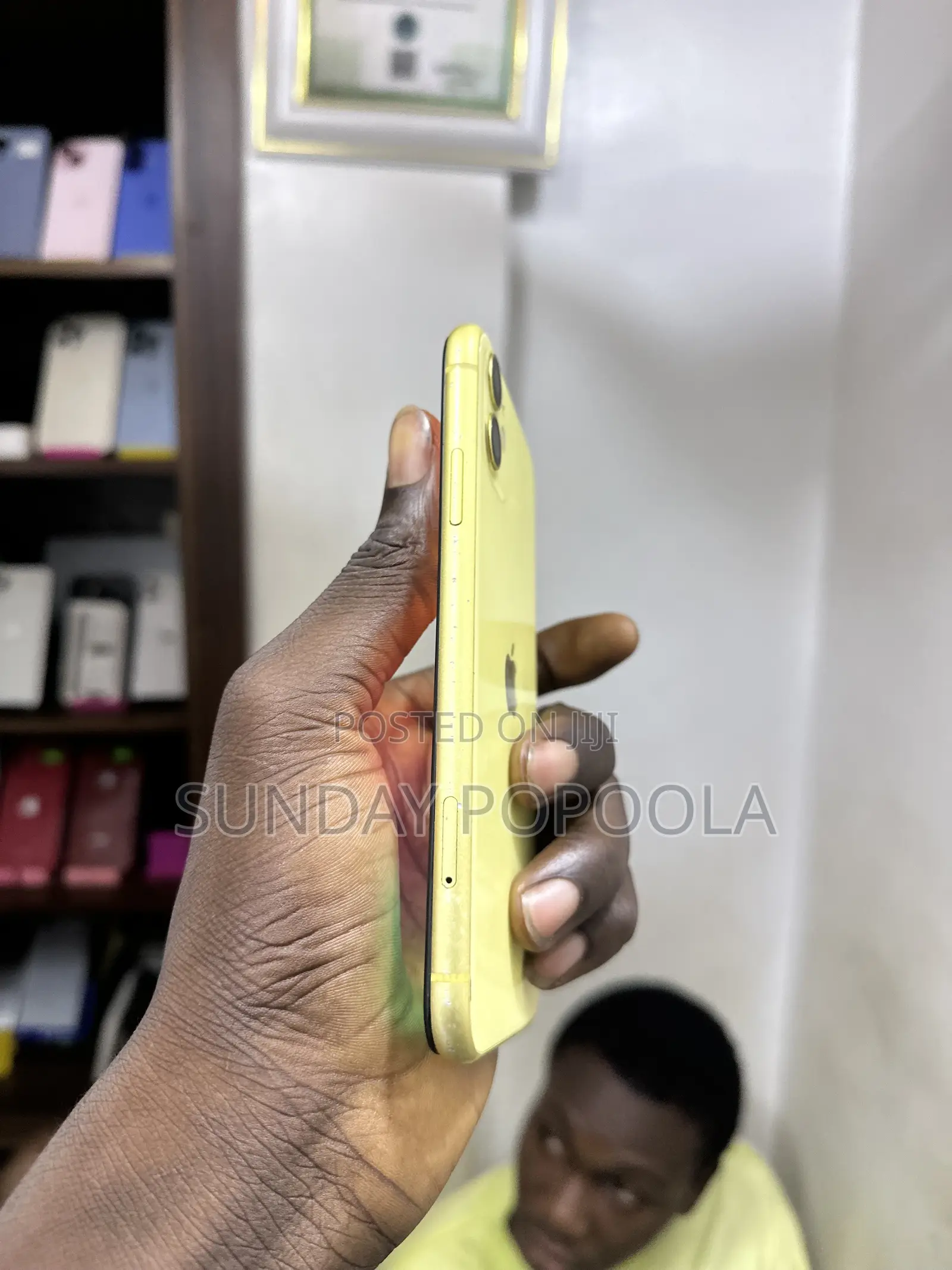 Apple iPhone 11 64 GB Yellow