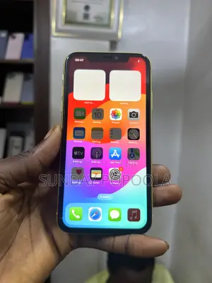Apple iPhone 11 64 GB Yellow