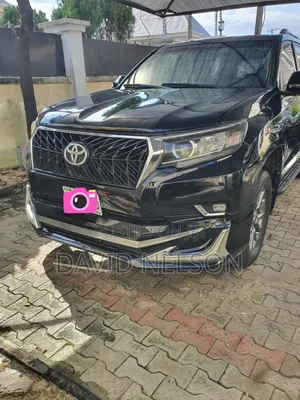 Toyota Land Cruiser Prado 2022 Black