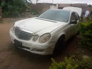 Mercedes-Benz E350 2007 White